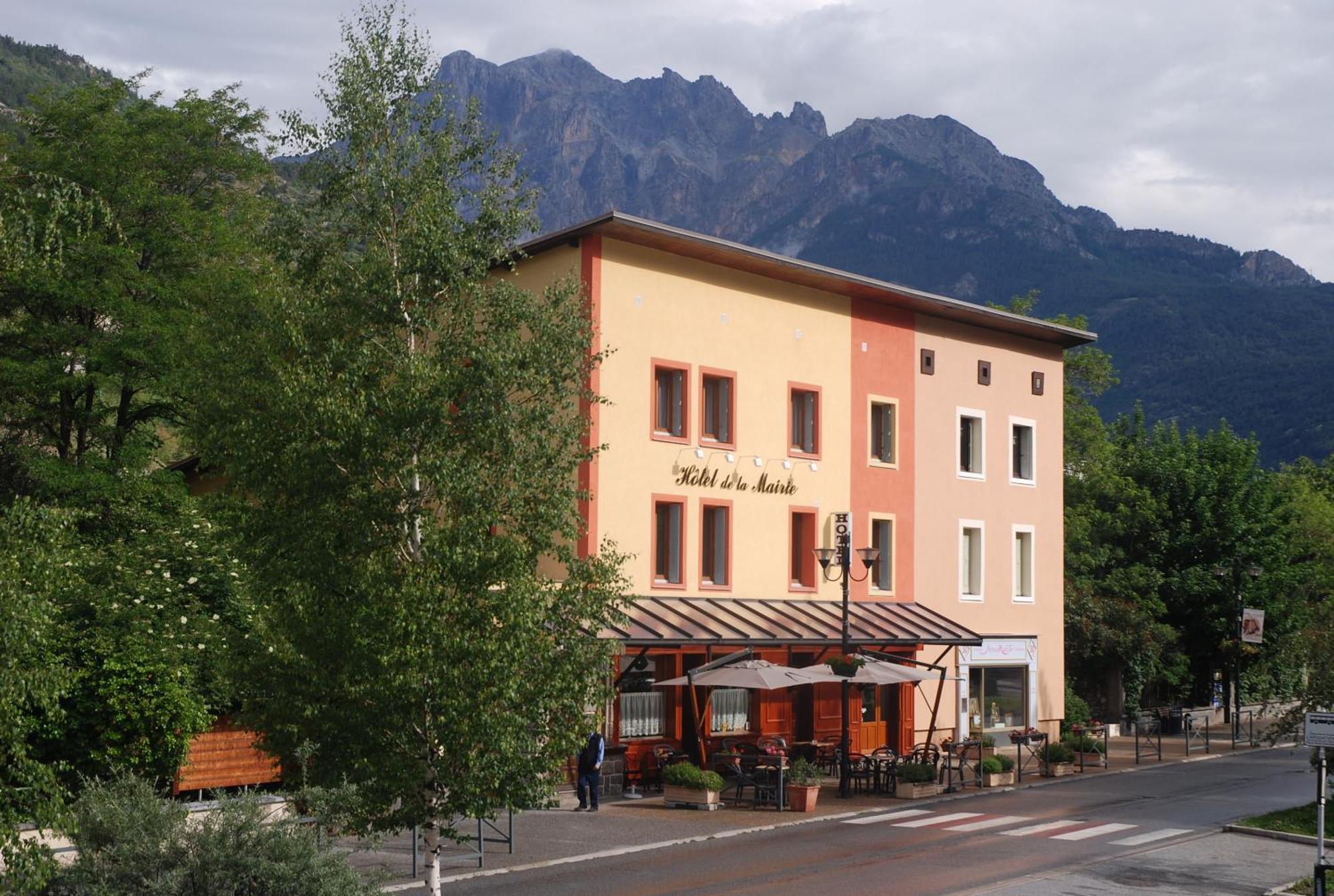 Hotel De La Mairie LʼArgentière-la-Bessée Exterior foto