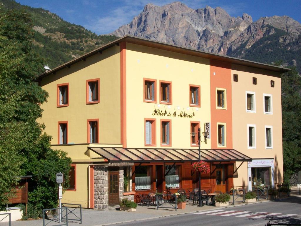 Hotel De La Mairie LʼArgentière-la-Bessée Exterior foto